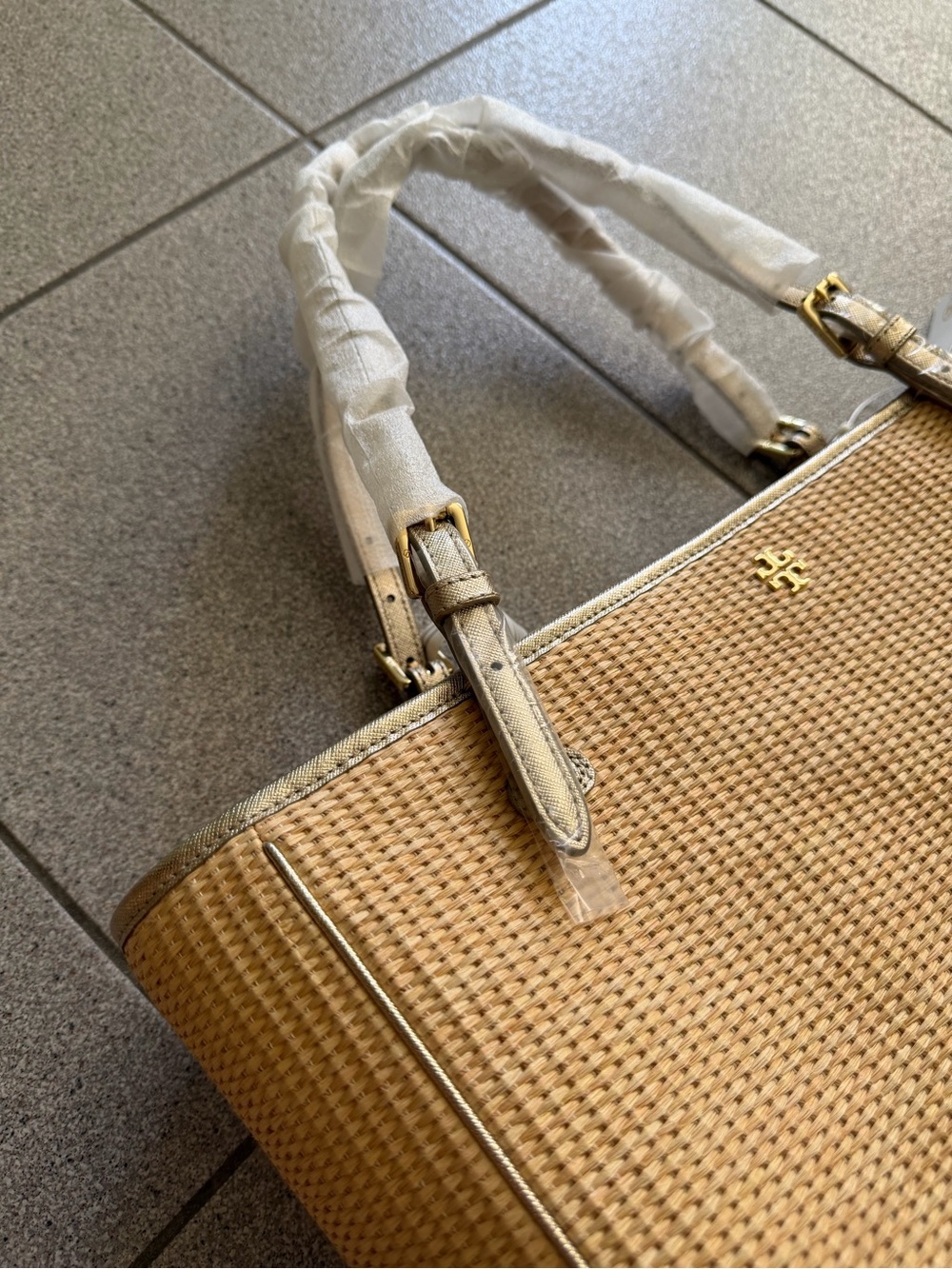 Tory Burch Woven Straw Tote with Cream Trim - Picture 2 of 7